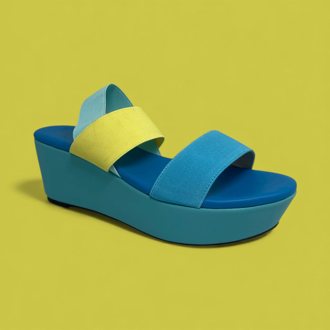 FRENCH COMFORT - LIZ - SIZE 8.5 - LIGHT BLUE