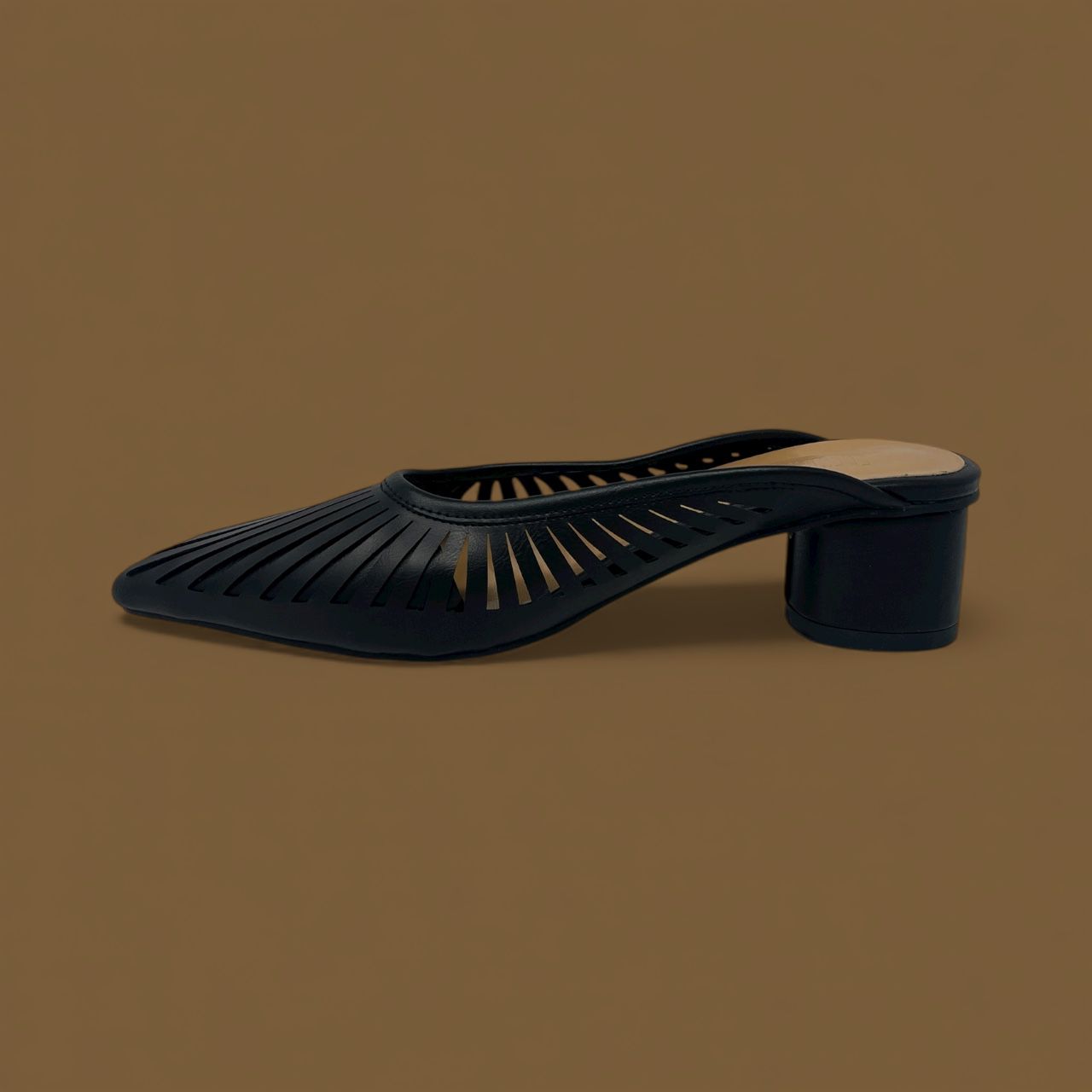 FRENCH COMFORT - ALISA - SIZE 8 - BLACK