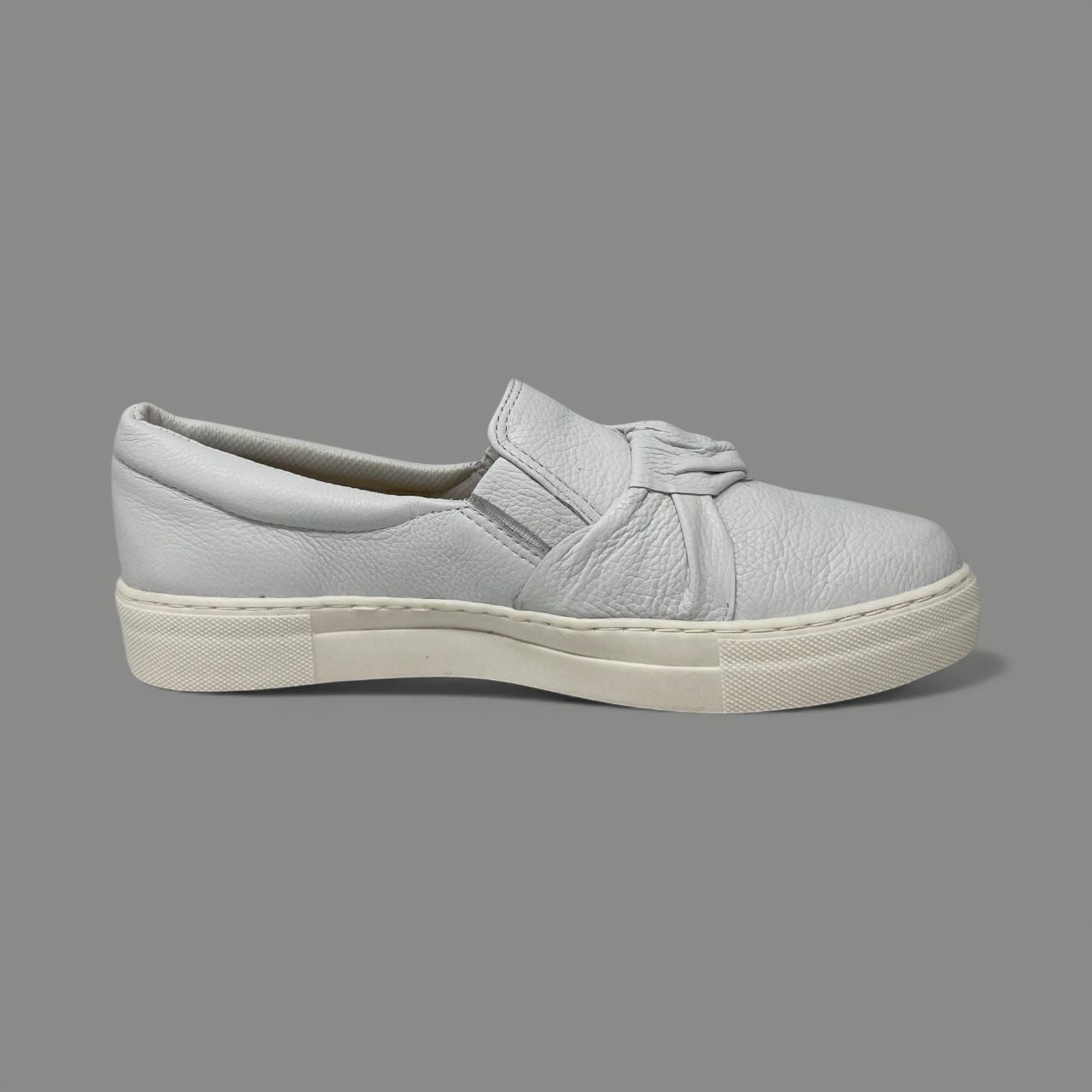 VERAFATTO - SLIP-ON SNEAKER - SIZE 9 - SKYBLUE