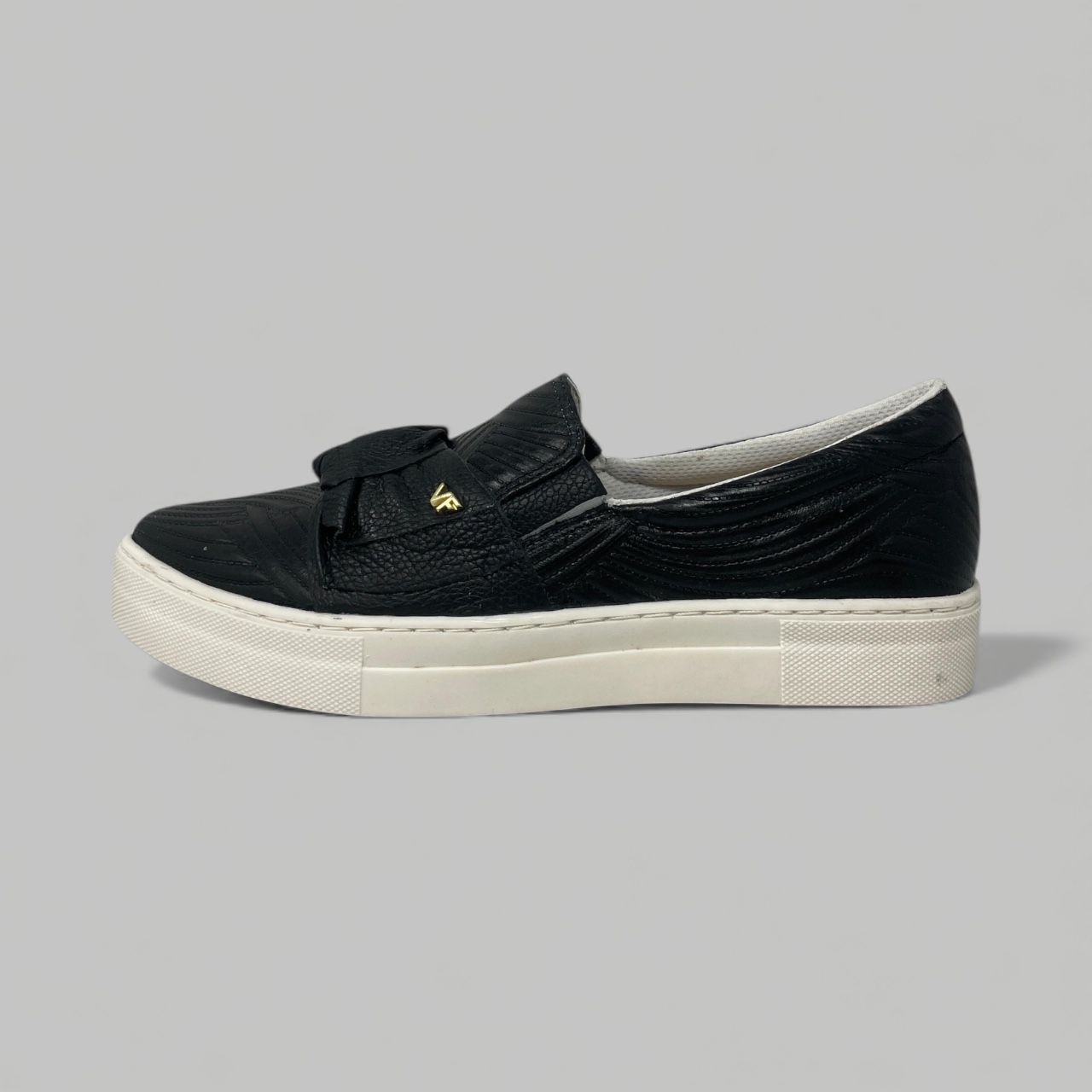 VERAFATTO - EMBOSSED SLIP-ON SNEAKER - SIZE 9 - BLACK