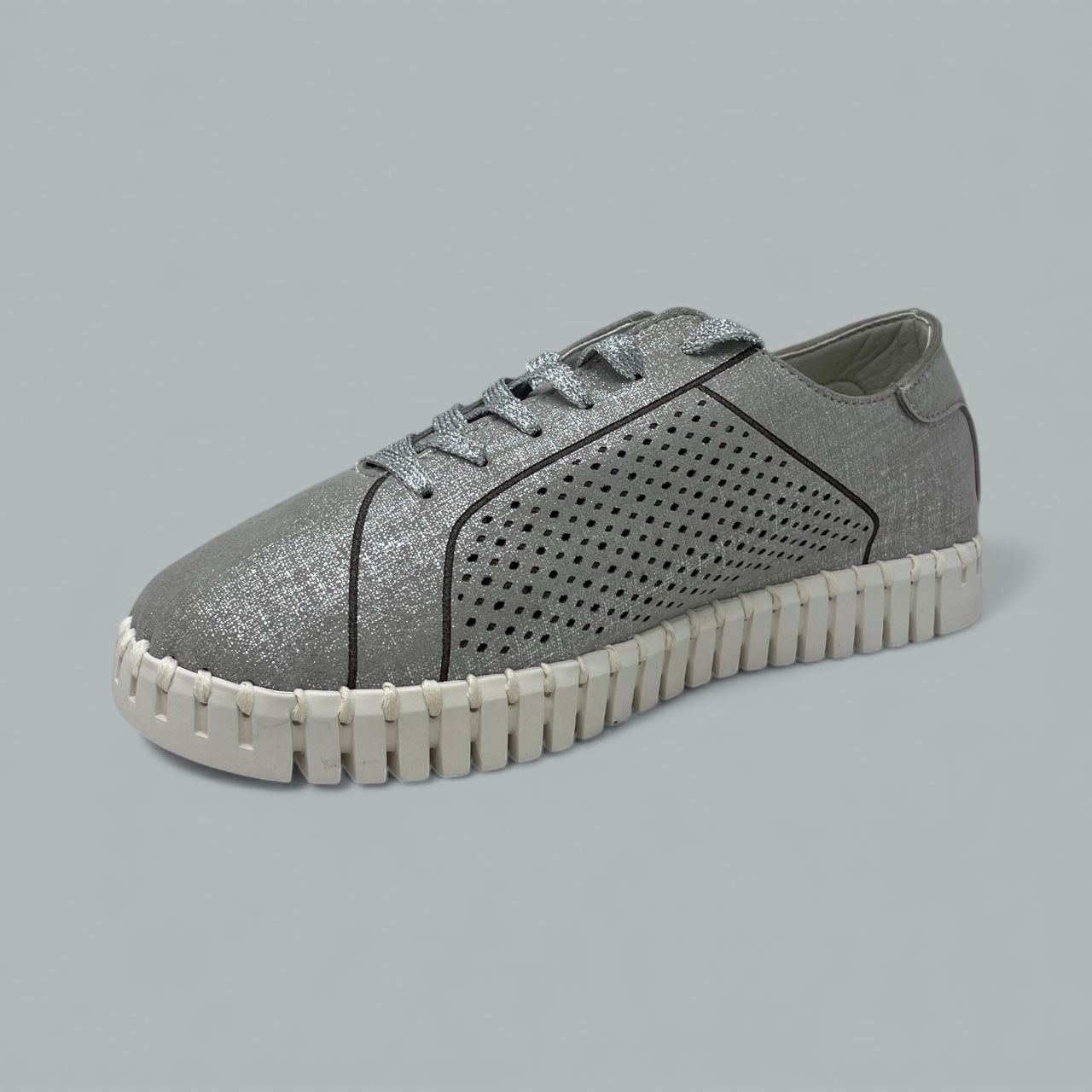 GC SHOES - LEX - SIZE 10 - SILVER