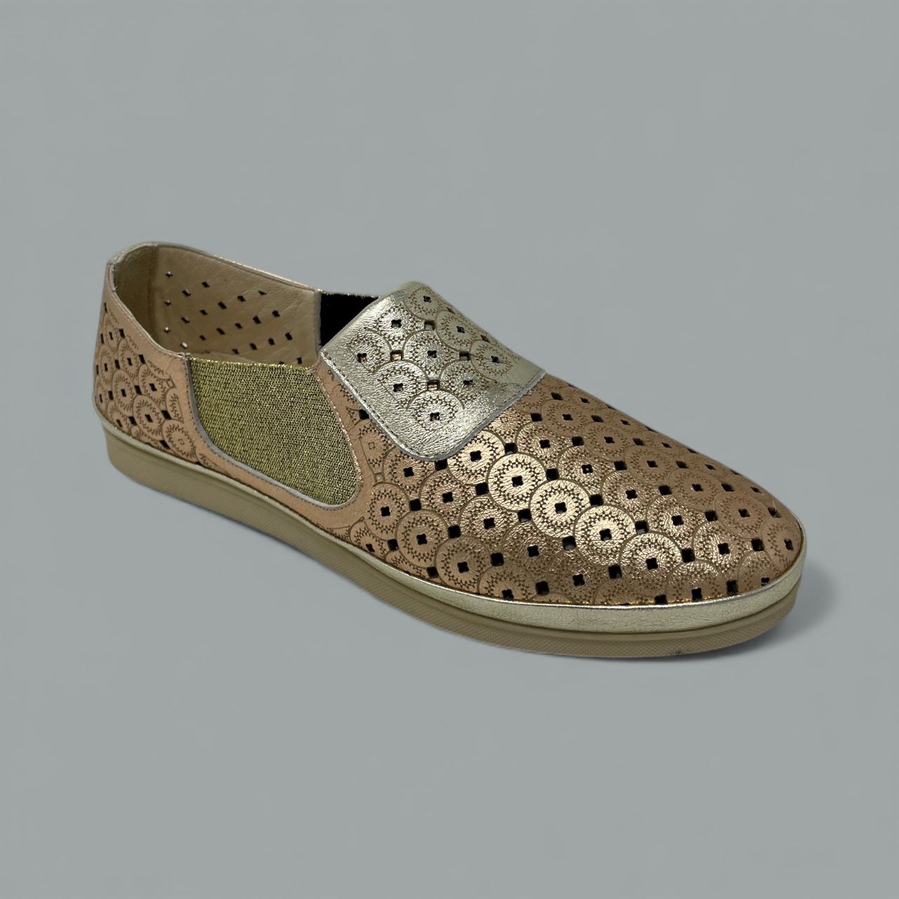 LA PINTA - PERFORATED SLIP-ON - SIZE 36 - METALLIC GOLD