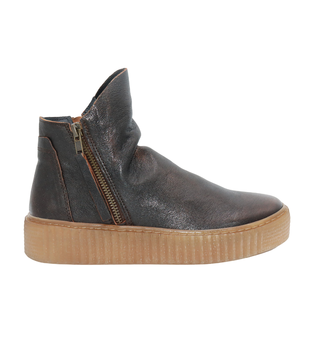 Eric Michael Zelda in Brown — view 3