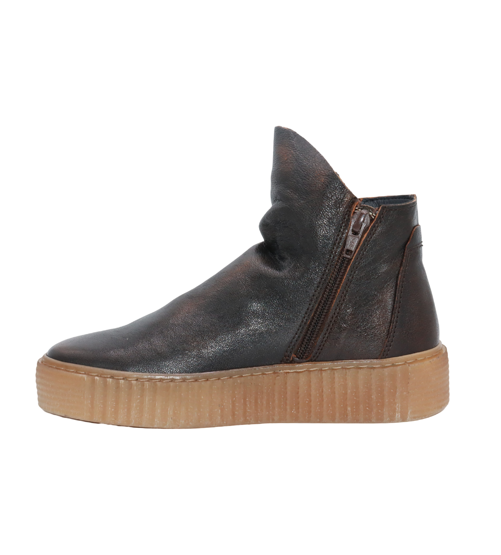 Eric Michael Zelda in Brown — view 4