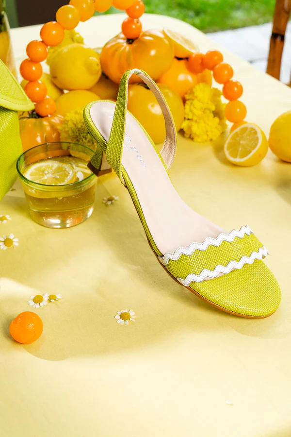 PATRICIA GREEN - PANAMA SLINGBACK KITTEN HEEL - SIZE 11 - LIME RAFFIA/WHITE LEATHER