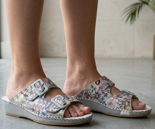 La Plume - Jen Women’s Leather Comfort Slide Sandal