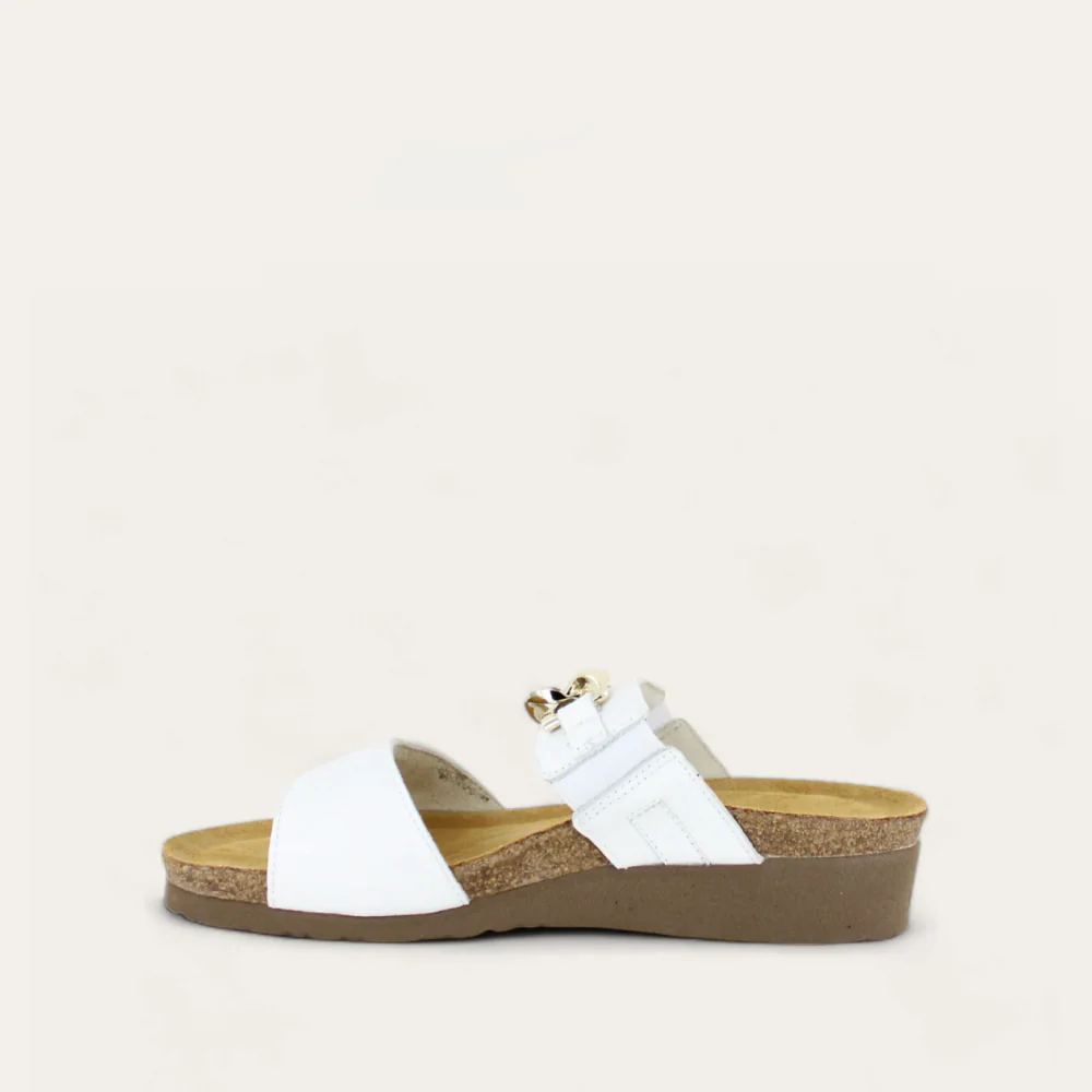 NAOT - VICTORIA - SIZE 37 - SOFT WHITE LEATHER