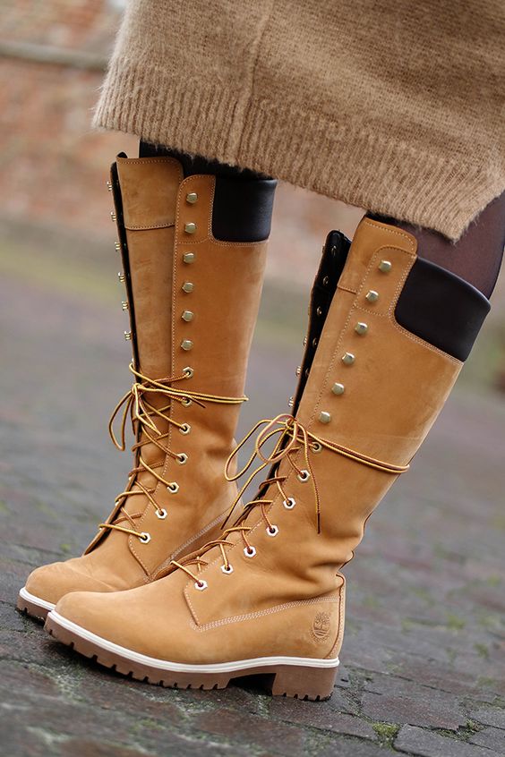 LACE UP