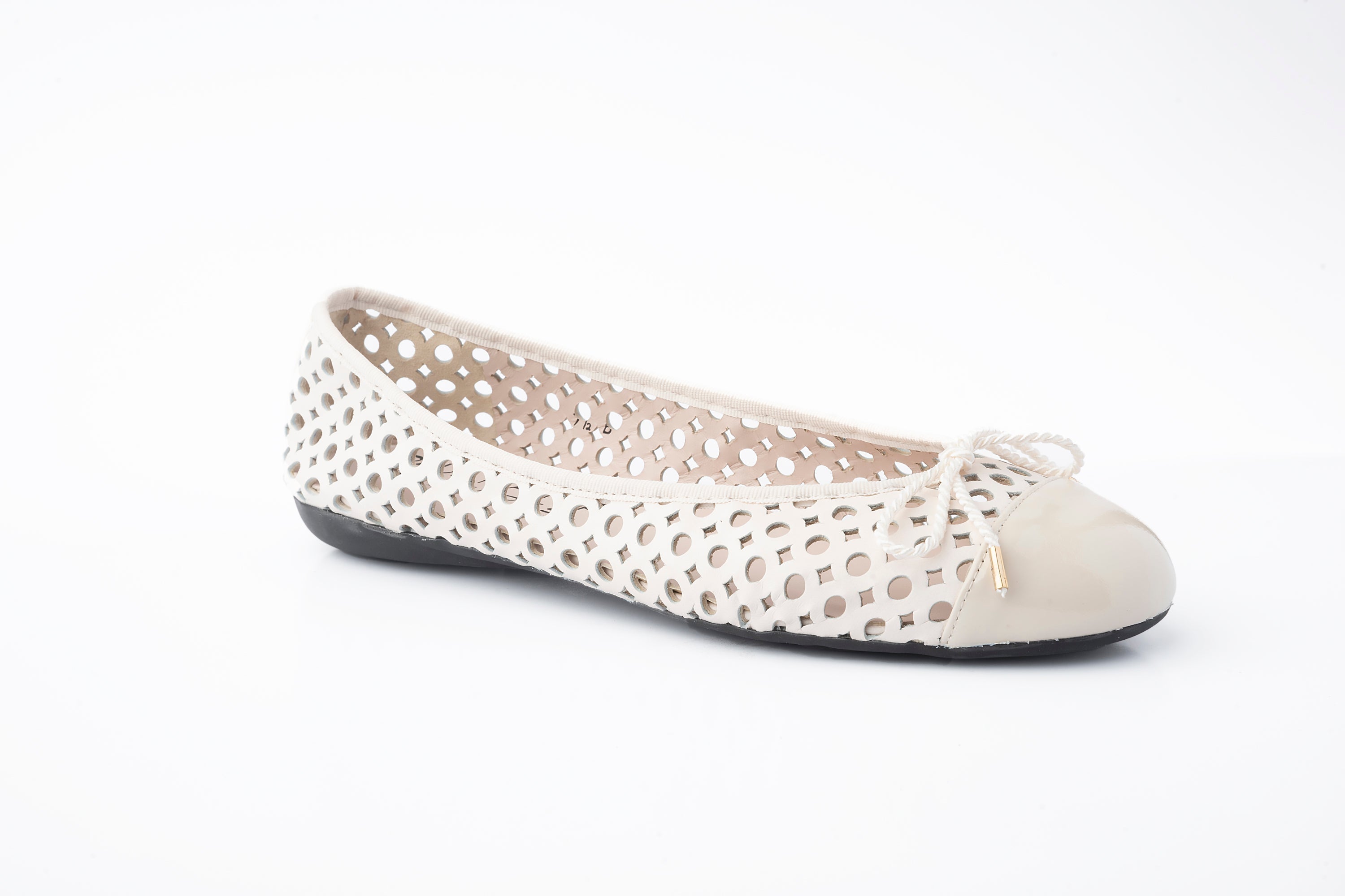 PAUL MAYER - BRANDY - SIZE 6 - PATENT MARFIL NAPPA MARFIL