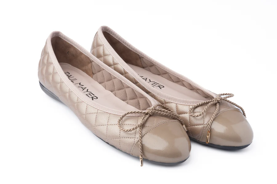 PAUL MAYER - BEST QUILTED LEATHER BALLET FLAT  - SIZE 6 - PATENT CHAMPAGNE / NAPPA CHAMPAGNE