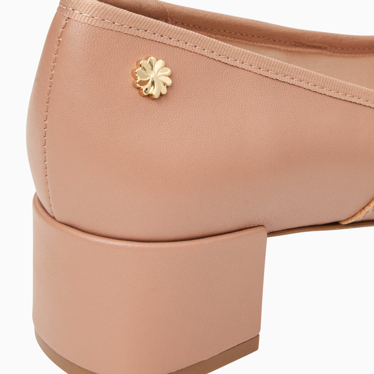 Maddy Pump in Café Au Lait, product view 6