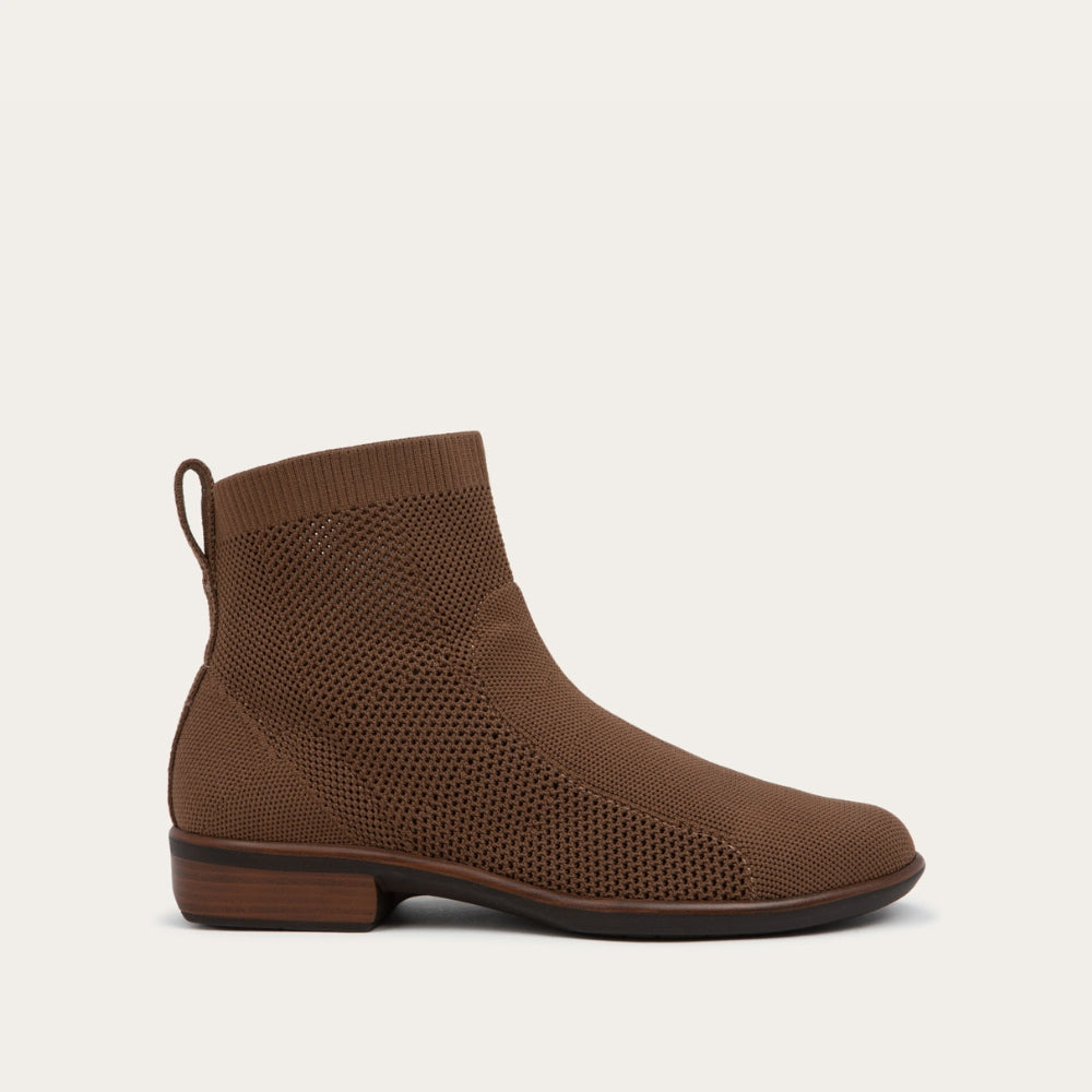 Auster in Cedar Brown Knit, product view 1