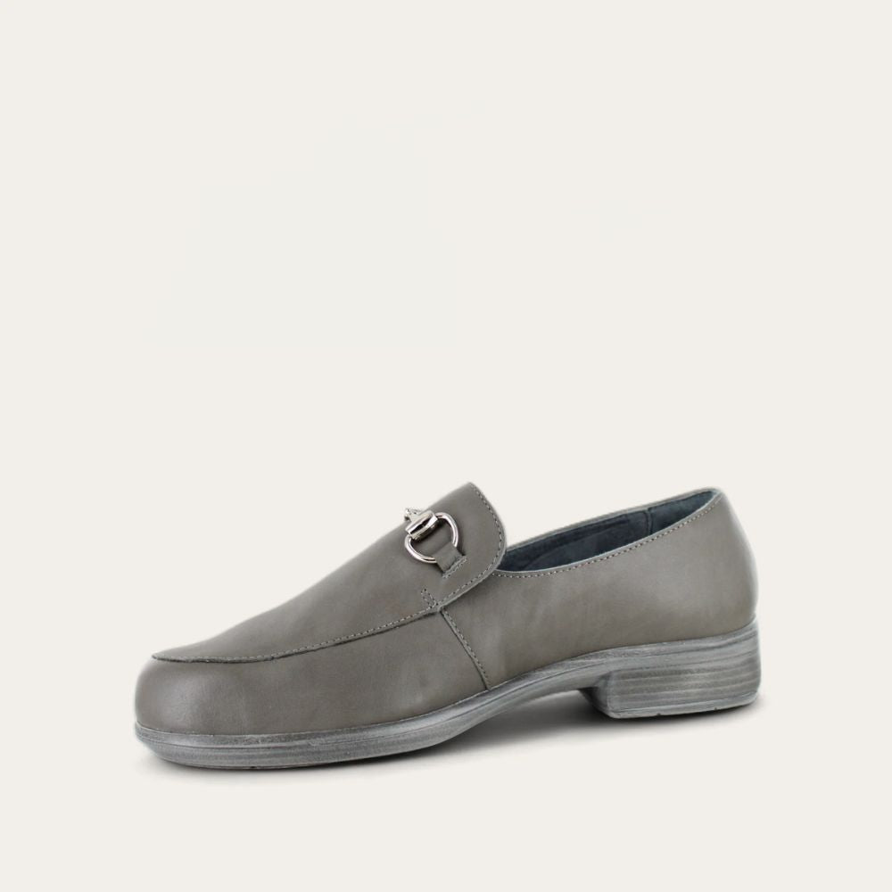 Bentu in Foggy Gray Lthr, product view 2