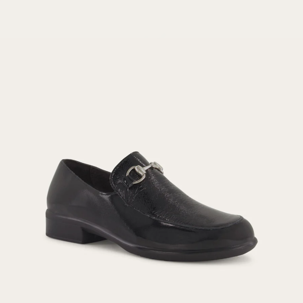 Bentu in Black Crinkle Patent Leather, product view 2