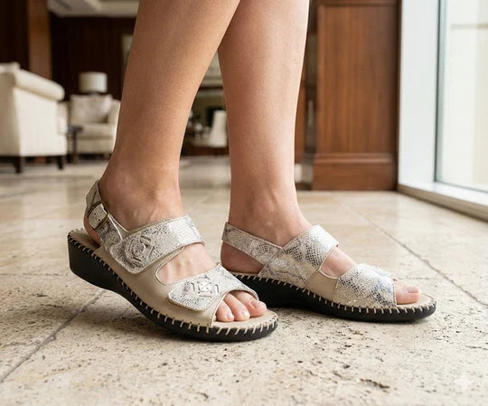 La Plume - Dusty Women’s Slingback Leather Sandal