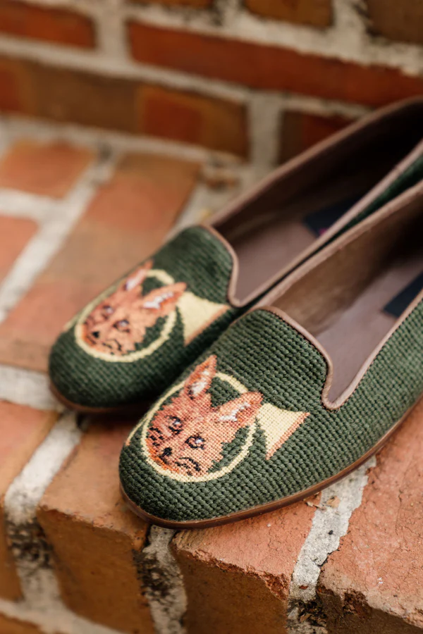 BY PAIGE - NEEDLEPOINT LOAFER - SIZE 6.5 - FOX & HORN