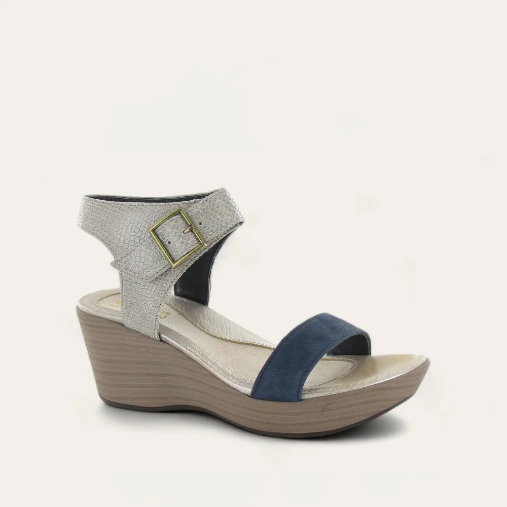 NAOT - CAPRICE - SIZE 40 - BEIGE LIZARD LTHR/NAVY VELVET NUBUCK