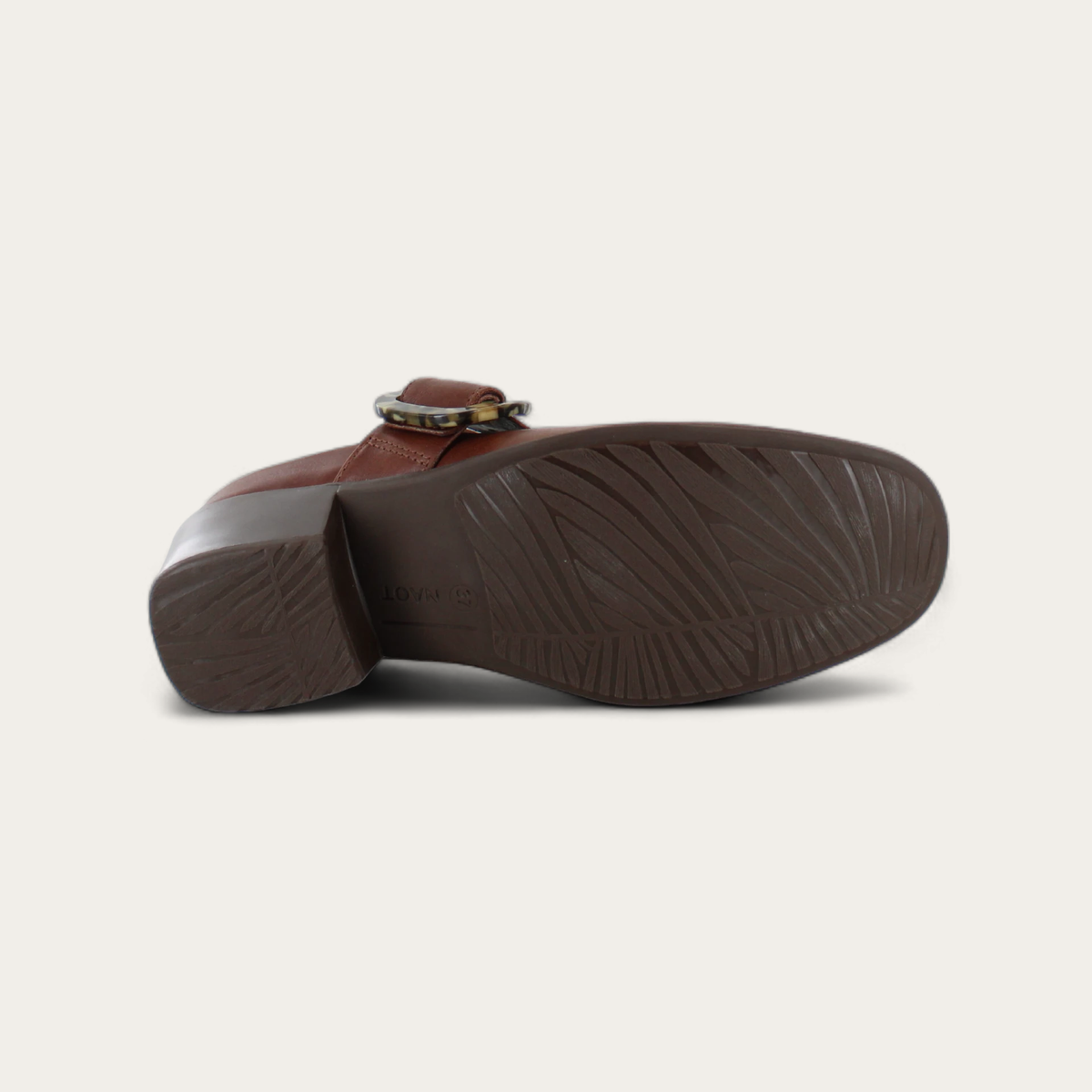 Choice in Soft Chestnut Leather, product view 4