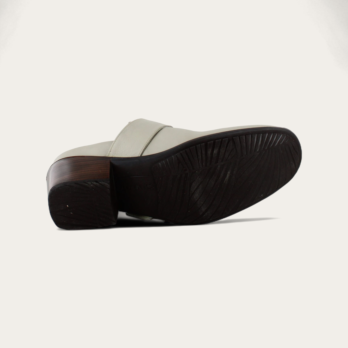Choice in Soft Ivory Lthr, product view 4