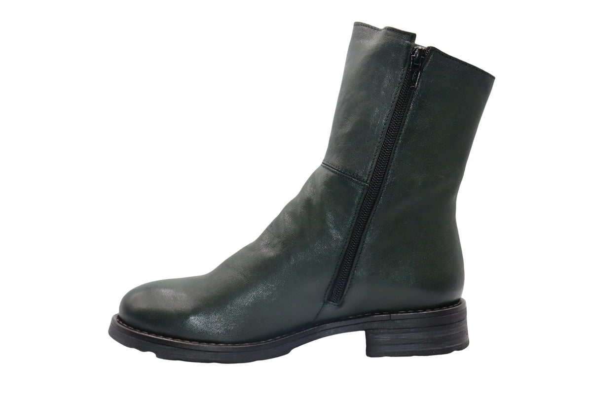 Eric Michael Candace in Green — view 5