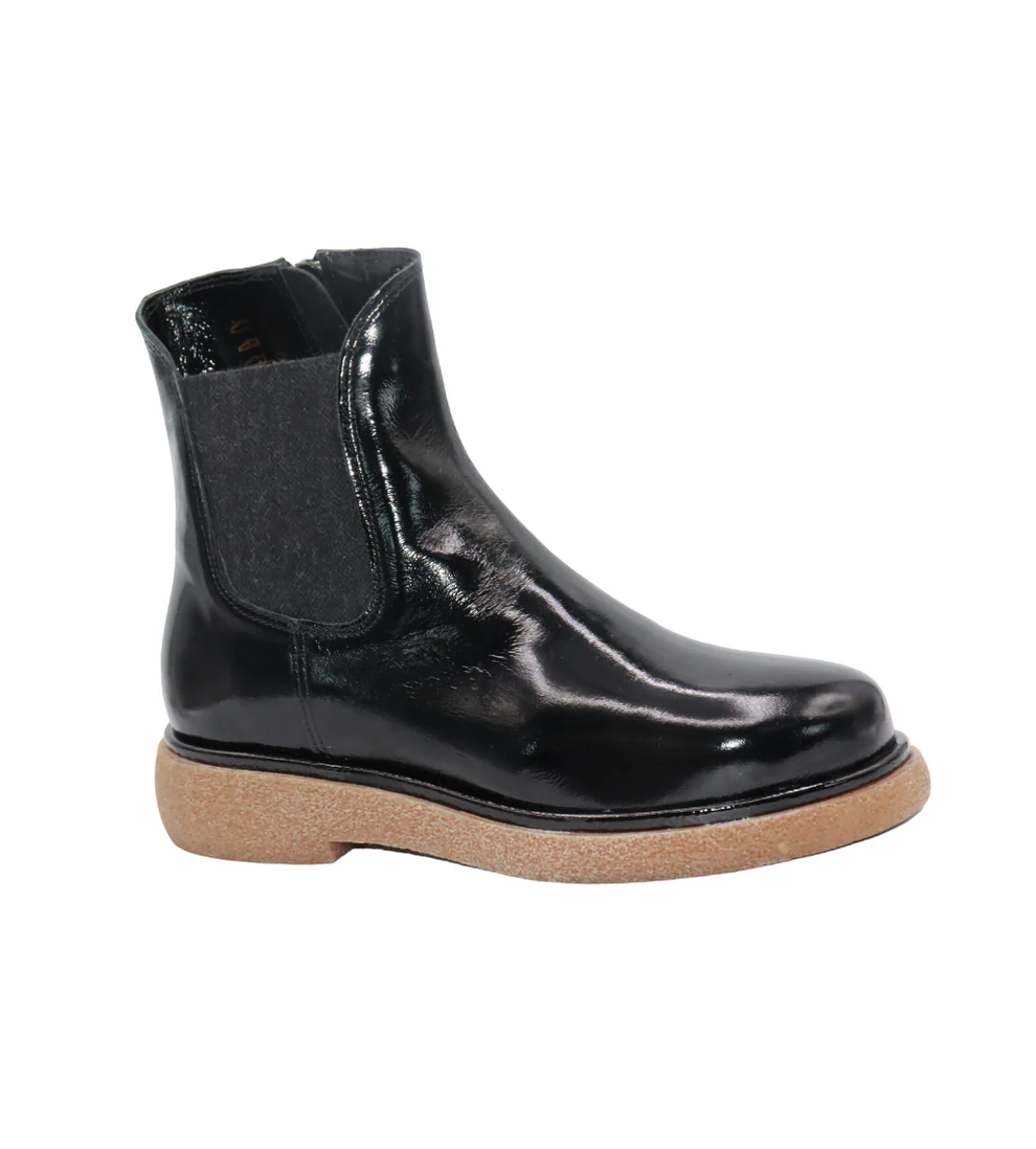 ERIC MICHAEL - GARDA