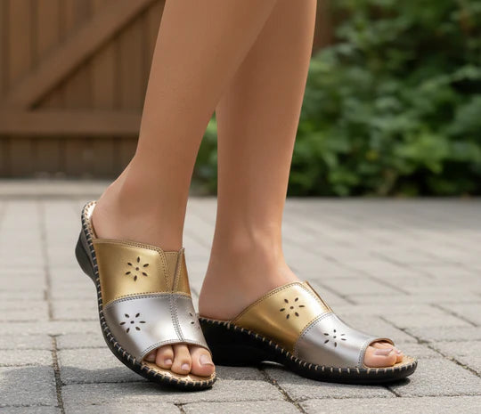 La Plume - Gemini Anatomical Leather Slide