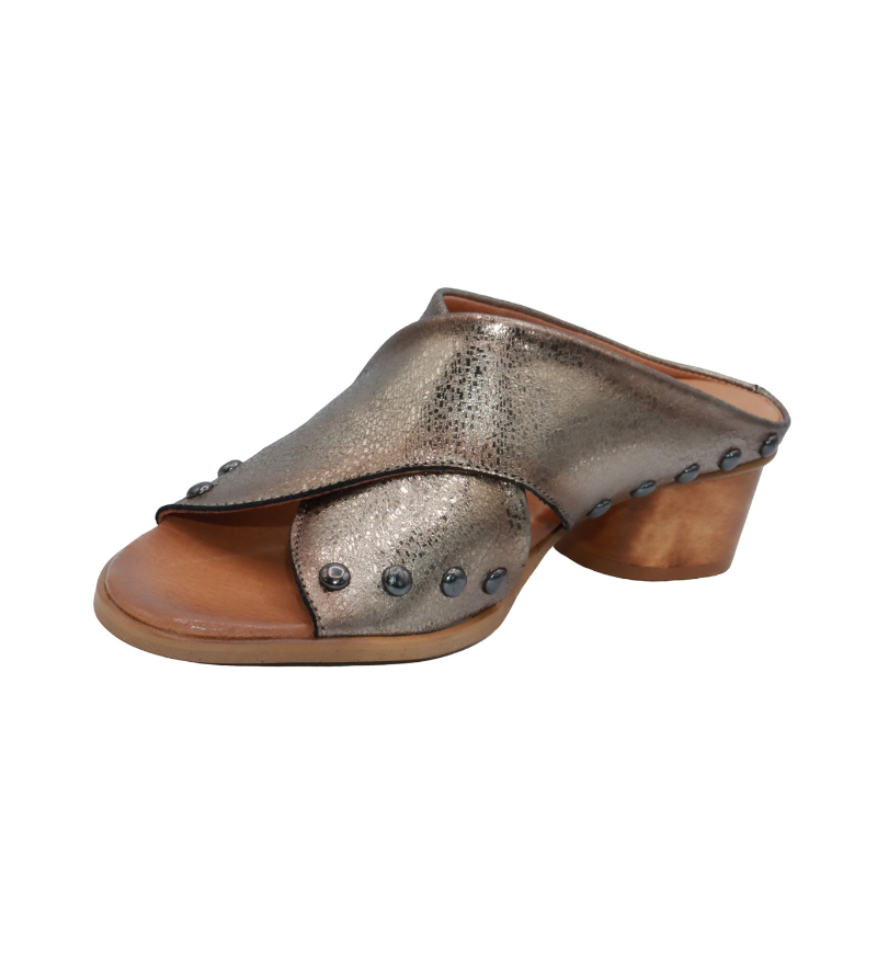 Eric Michael Hila in Metallic — view 5