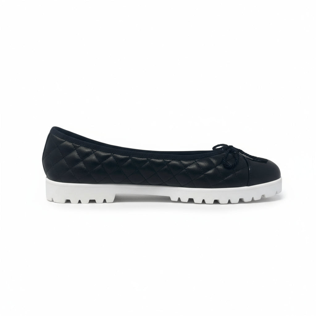 PAUL MAYER - BEST LUG SOLE - SIZE 6 - PATENT NAVY / NAPPA NAVY  (WHITE SOLE)