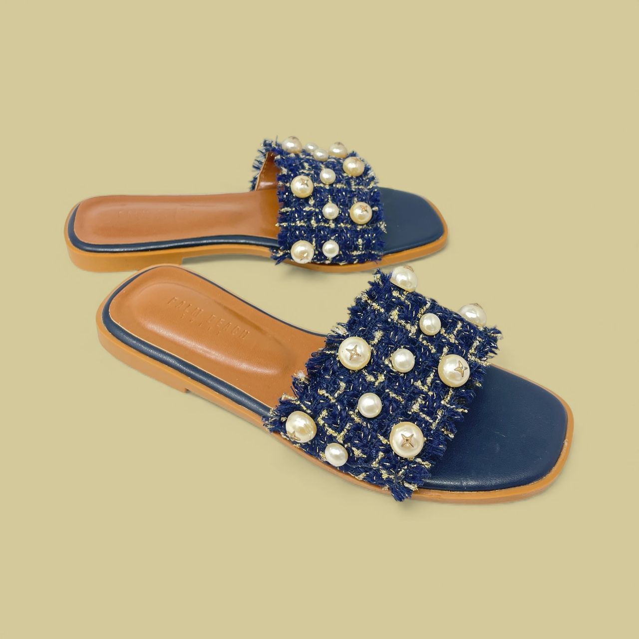 FRENCH COMFORT - MADDISON - SIZE 6 - NAVY