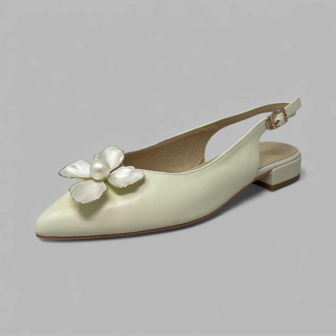 FRENCH COMFORT - CHERISE - SIZE 10 - BEIGE