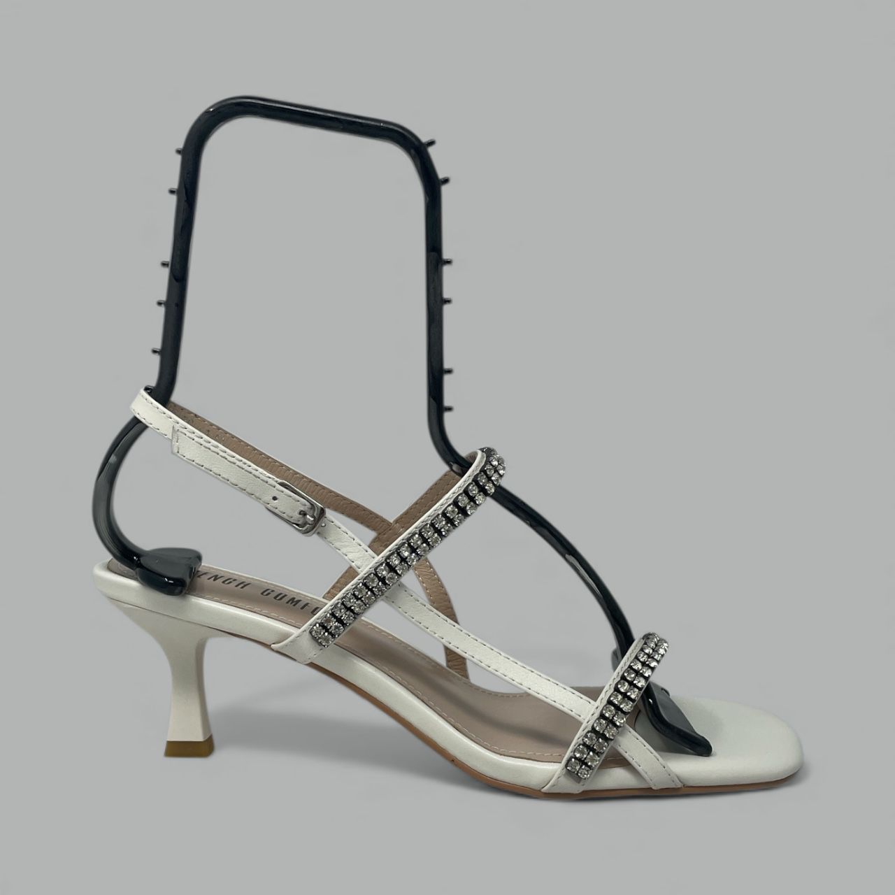 FRENCH COMFORT - CANDICE - SIZE 8.5 - WHITE