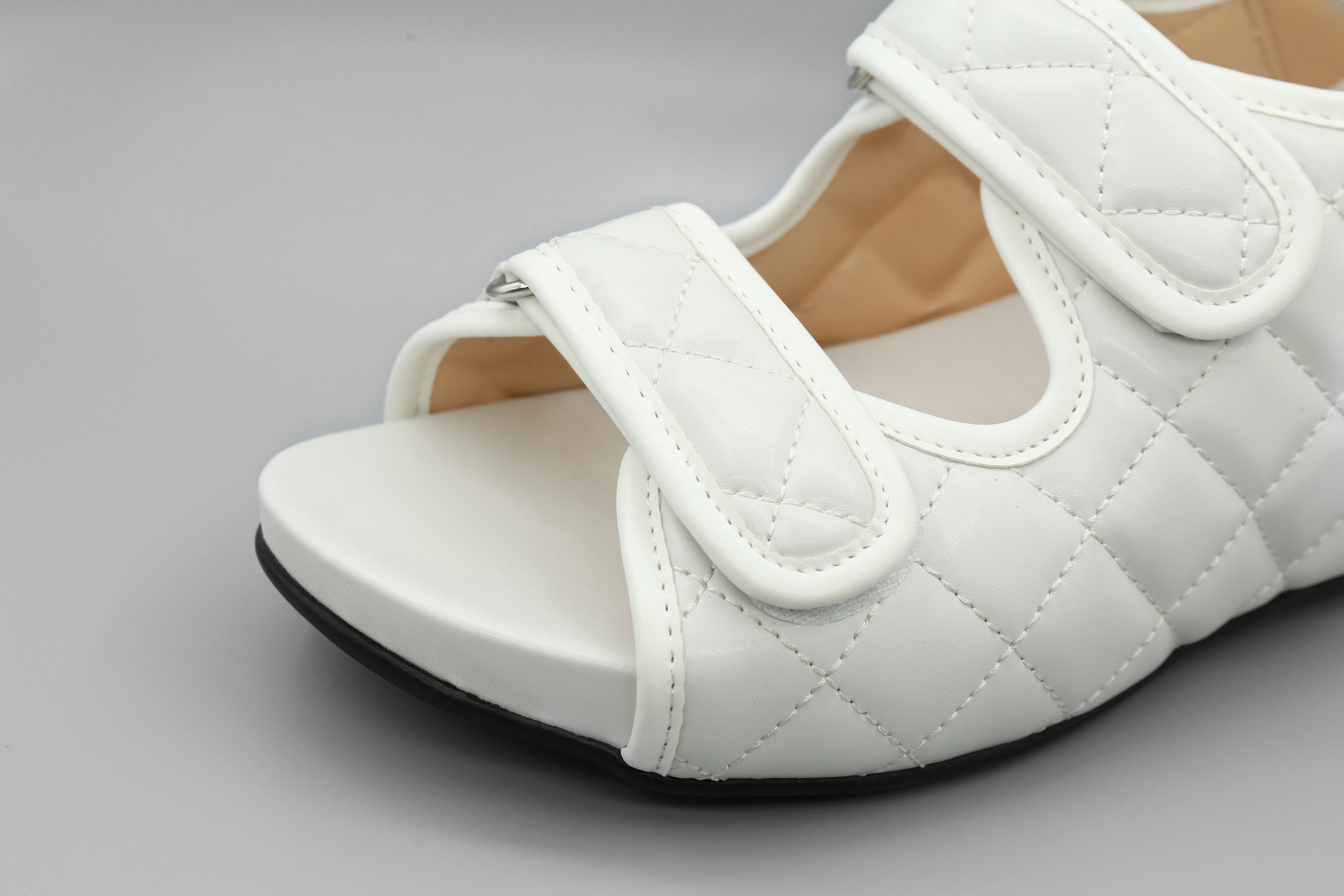 FRENCH COMFORT - BELLE- SIZE 9.5 - WHITE