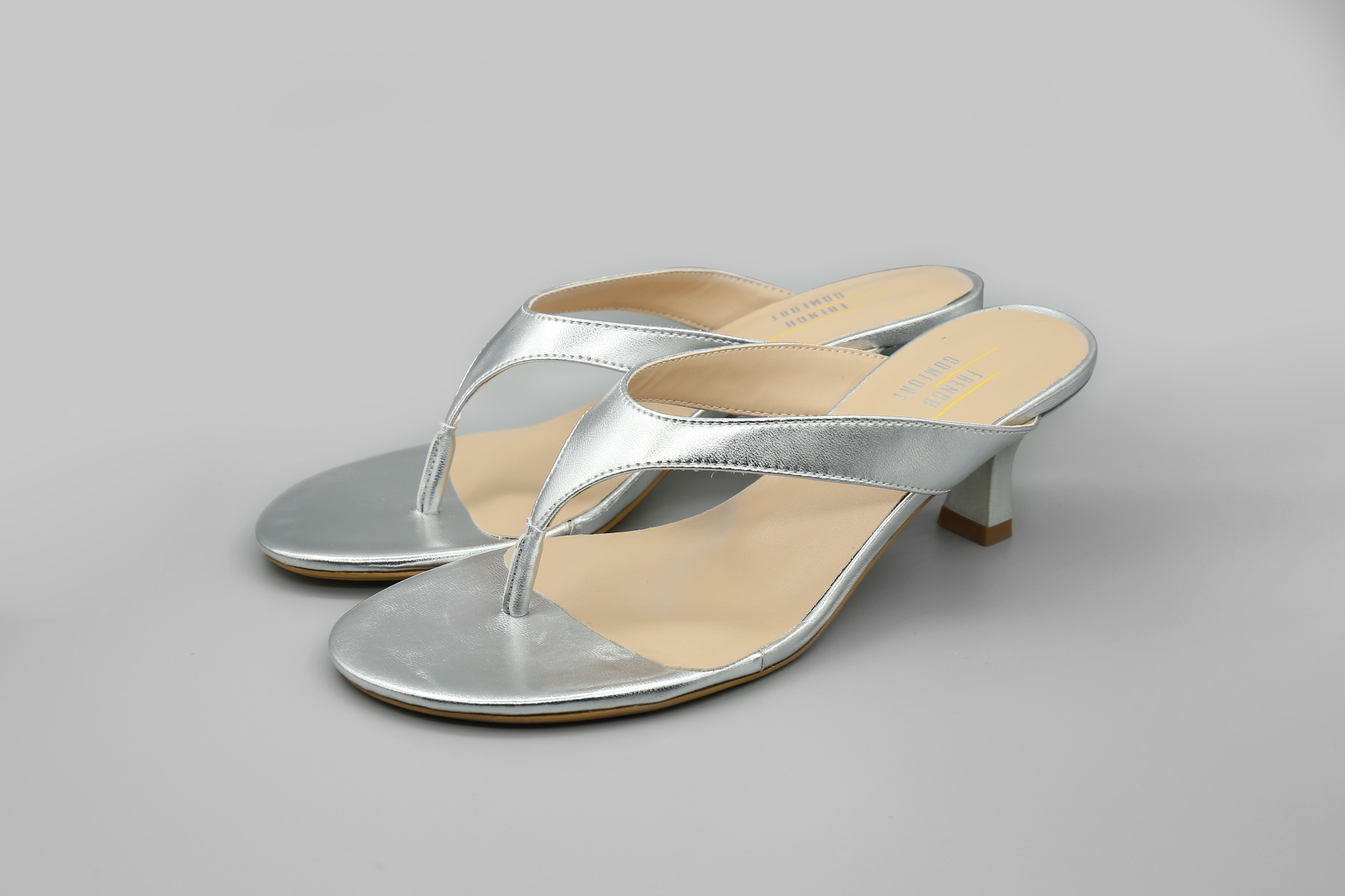 FRENCH COMFORT - LEAH - SIZE 10 - SILVER