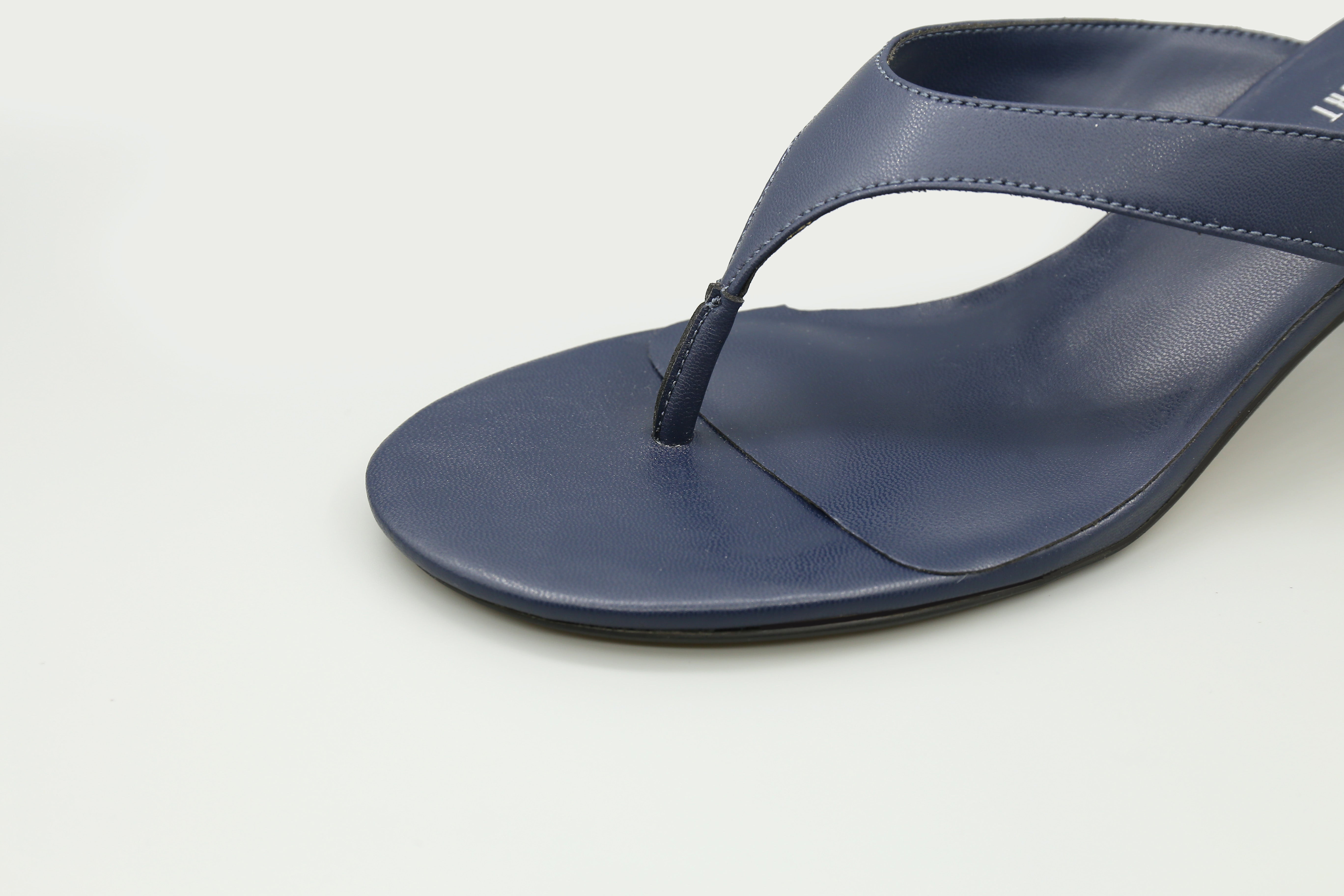 FRENCH COMFORT - LEAH - SIZE 7 - NAVY