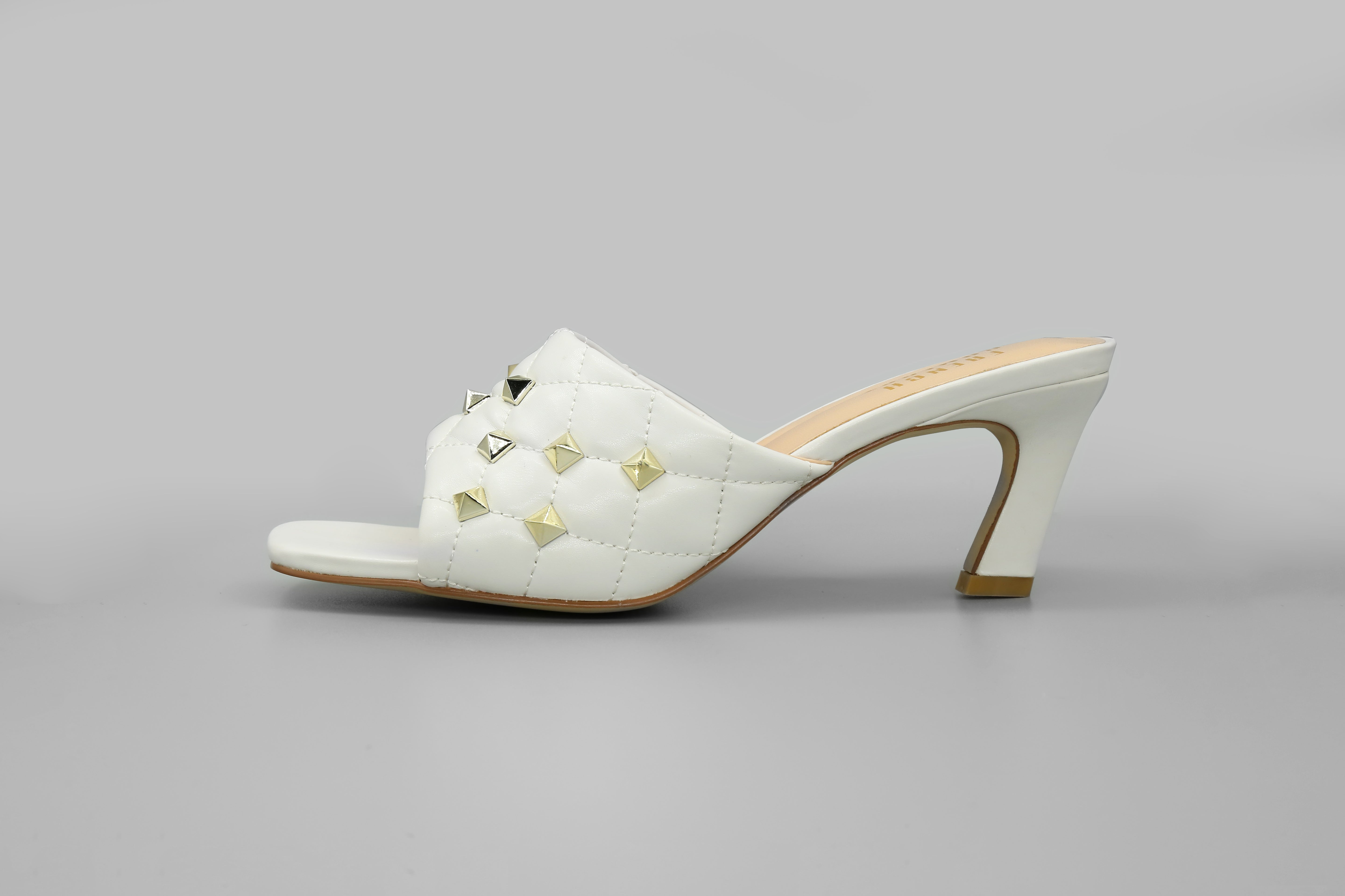 FRENCH COMFORT - VICTORIA - SIZE 10 - WHITE