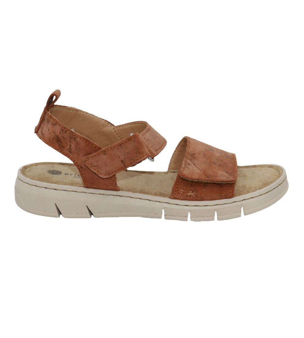 Eric Michael Juniper in TOBACCO — view 5