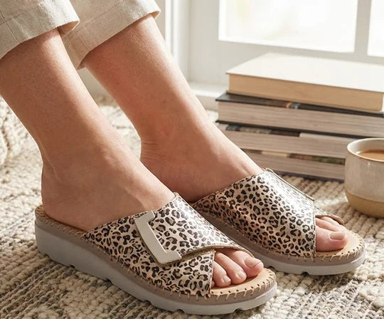 La Plume - Agua Women’s Leather Comfort Slippers