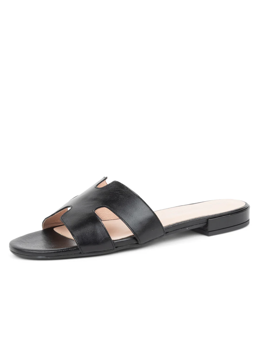 PATRICIA GREEN - HALLIE FLAT SANDAL - SIZE 9 - BLACK