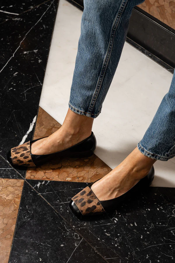 PATRICIA GREEN - MILAN FLAT - SIZE 10 - BLACK/LEOPARD