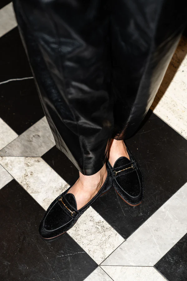 PATRICIA GREEN - CHLOE HORSEBIT BELGIAN LOAFER - SIZE 7.5 - BLACK VELVET