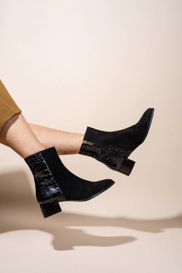 PATRICIA GREEN - DYLAN CROC EMBELLISHED BOOT - SIZE 10 - BLACK