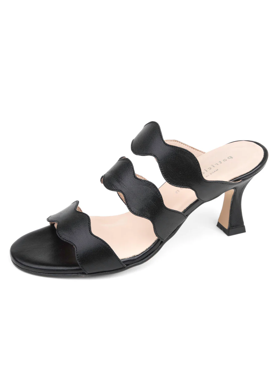 Patricia Green - Sophia 3 Strap Scallop Sandal