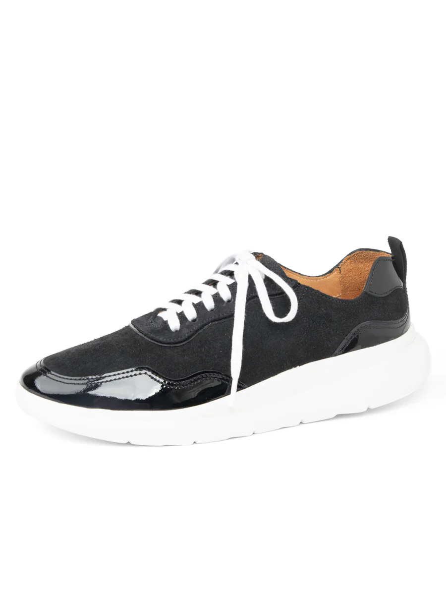 Patricia Green - Travel Sneaker