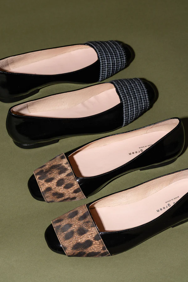 PATRICIA GREEN - MILAN FLAT - SIZE 10 - BLK/GREY HOUNDSTOOTH