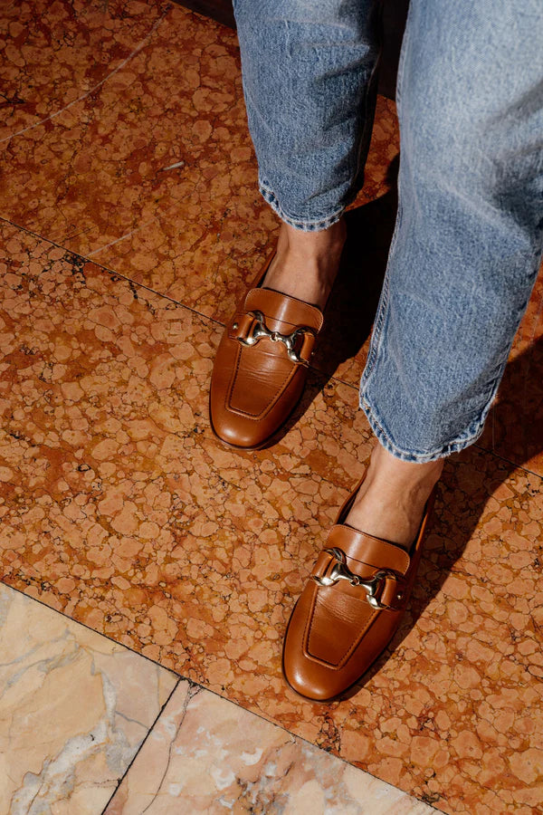 PATRICIA GREEN - HARLOW HORSEBIT LOAFER - SIZE 7 - COGNAC