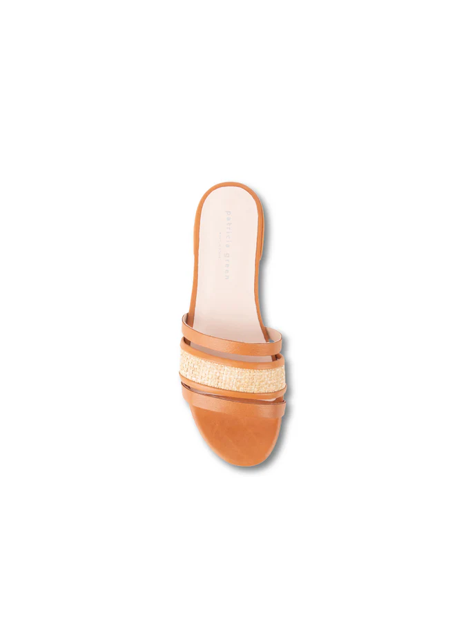 PATRICIA GREEN - AMALFI RAFFIA AND LEATHER FLAT SANDAL - SIZE 6 - COGNAC