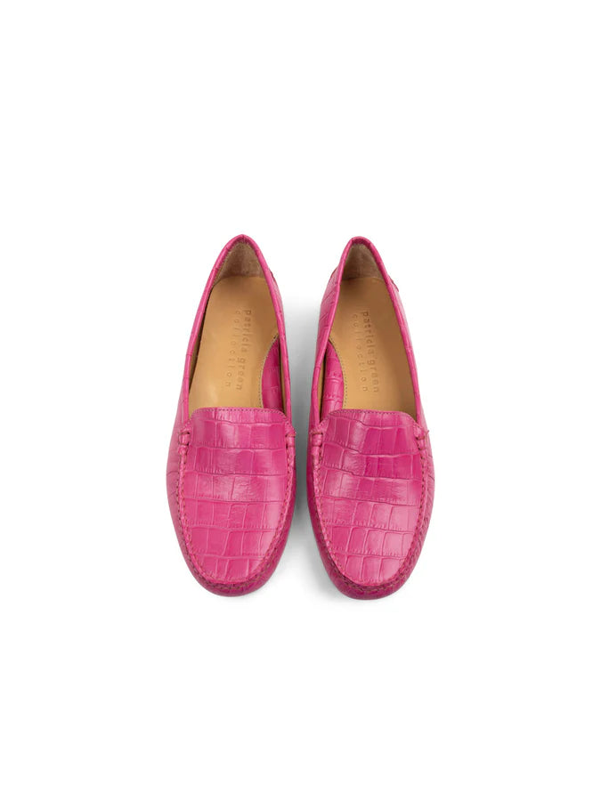 PATRICIA GREEN - JILLIAN DRIVING MOCCASIN IN CROCODILE - SIZE 6.5 - HOT PINK CROCODILE