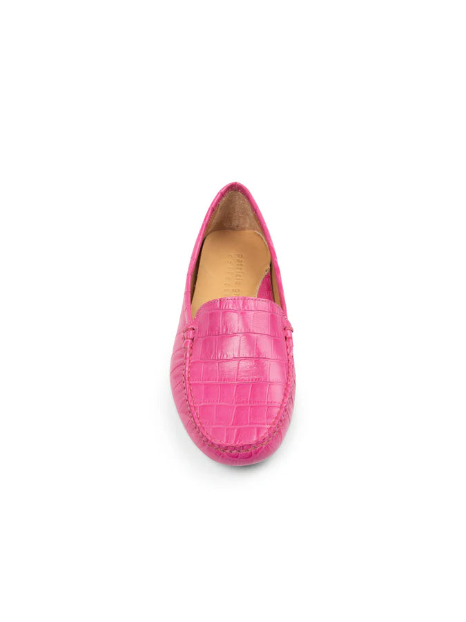PATRICIA GREEN - JILLIAN DRIVING MOCCASIN IN CROCODILE - SIZE 6.5 - HOT PINK CROCODILE