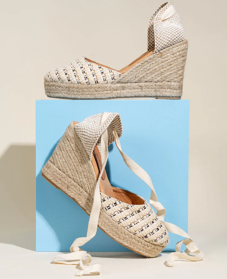 PATRICIA GREEN - LILLIAN RAFFIA LACE UP ESPADRILLE - SIZE 6 - NATURAL/GOLD/BLACK