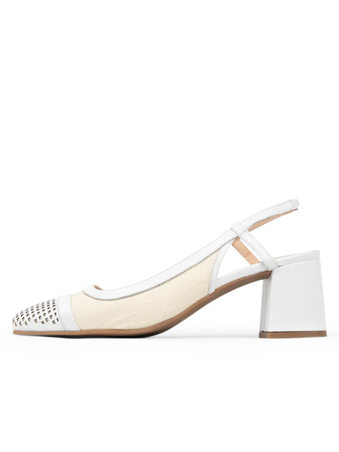 PATRICIA GREEN - BROOKS PERFORATED SLINGBACK BLOCK HEEL - SIZE 8 - NATURAL/WHITE